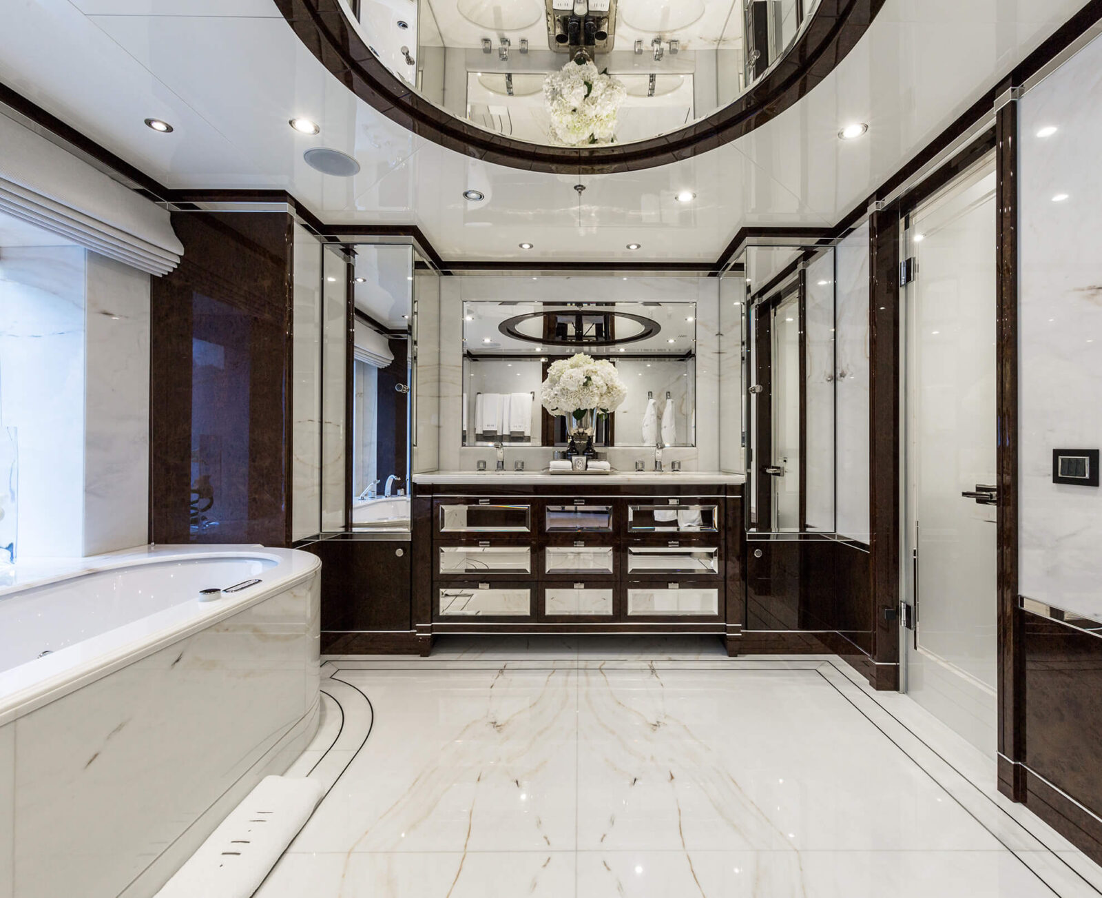 11.11 VIP Suite Bathroom